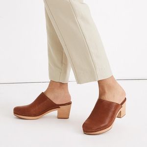 Madewell Ayana Clogs in brown Lizard Embossed Leather